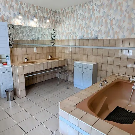 Charmante Maison Renovee Avec Jardin, Proche De Verdun, Ideale Pour Familles, Draps Et Chauffage Inclus - Fr-1-585-50 * Sivry-sur-Meuse