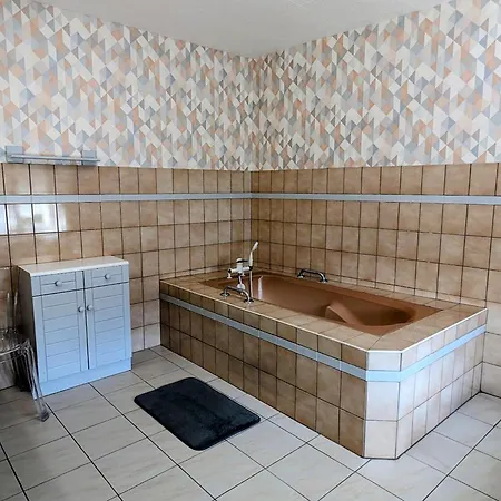 Charmante Maison Renovee Avec Jardin, Proche De Verdun, Ideale Pour Familles, Draps Et Chauffage Inclus - Fr-1-585-50 컨트리하우스