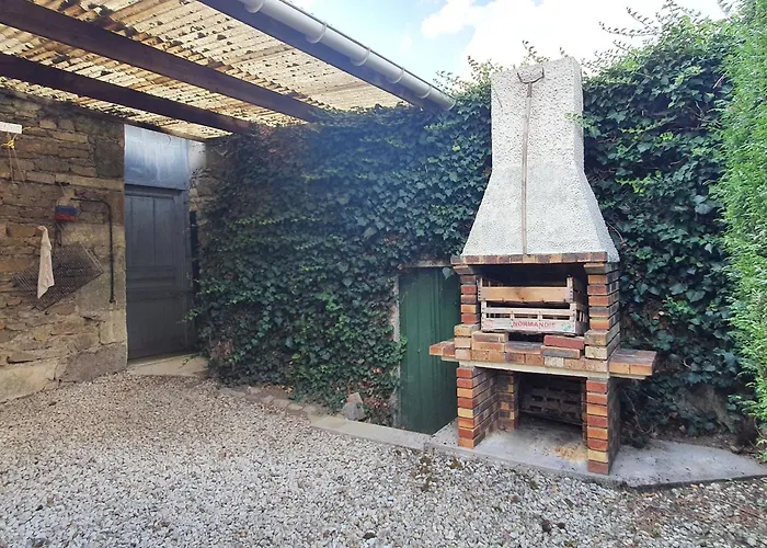 Charmante Maison Rénovée Avec Jardin, Proche De Verdun, Idéale Pour Familles, Draps Et Chauffage Inclus - Fr-1-585-50 Sivry-sur-Meuse